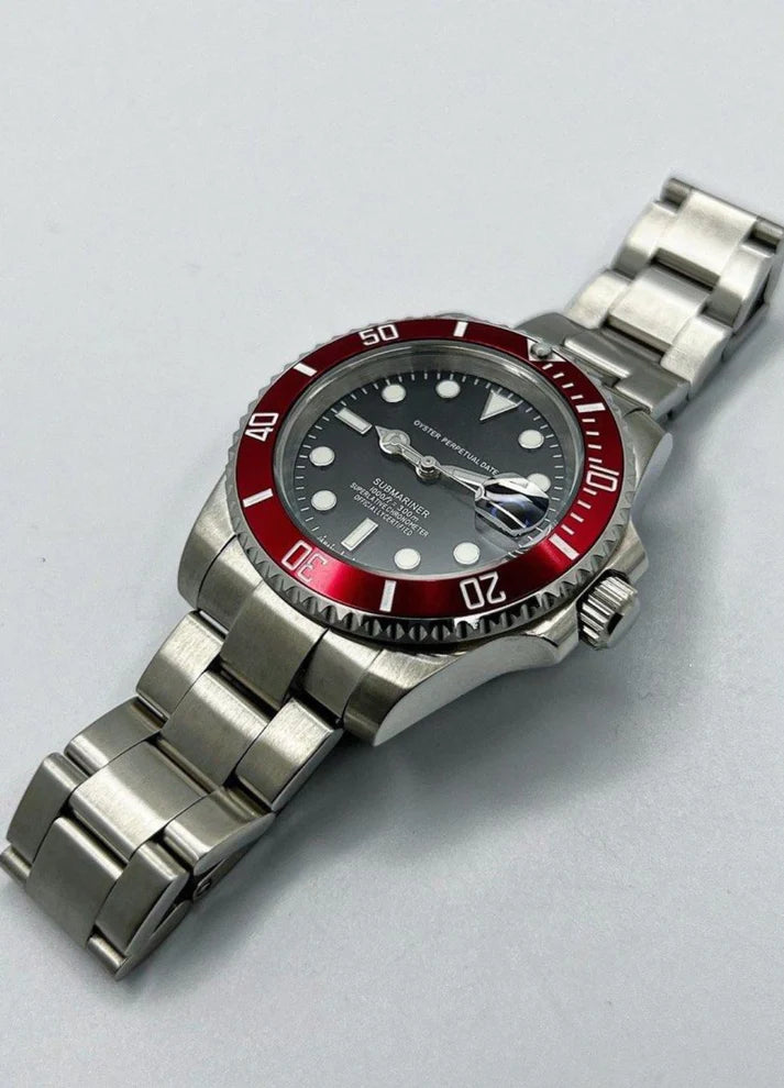 SUBMARINER BLOOD RED
