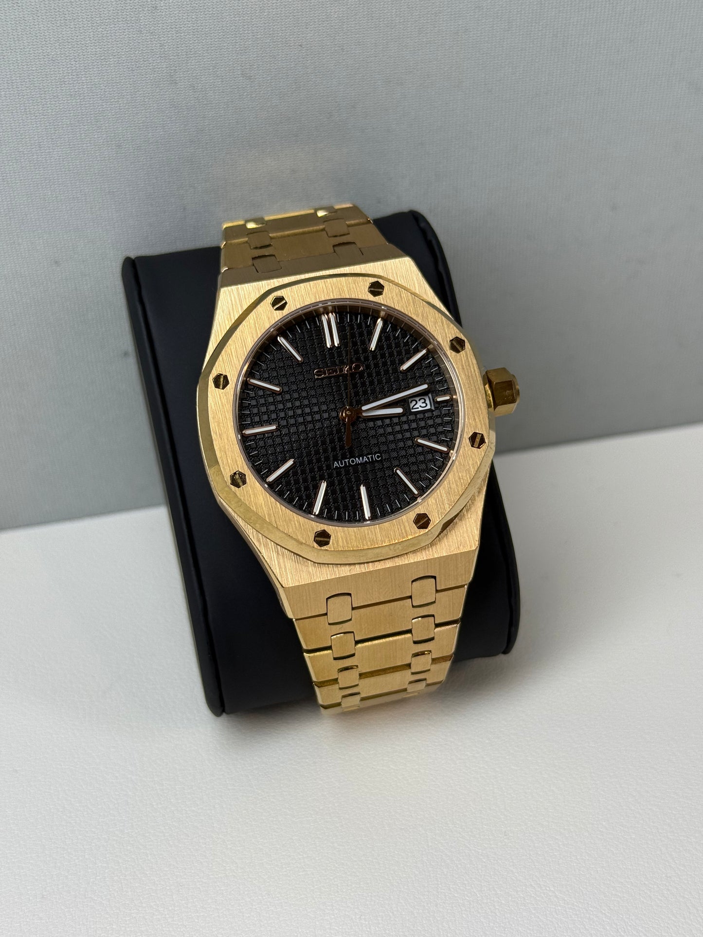 ROYAL OAK ROSE GOLD BLACK DIAL