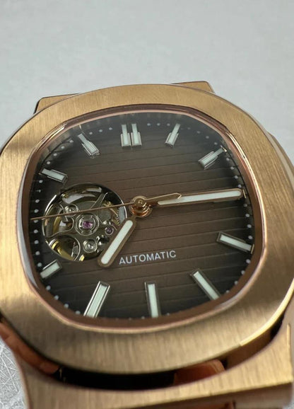 NAUTILUS OPEN HEART CHOCOLATE MOD