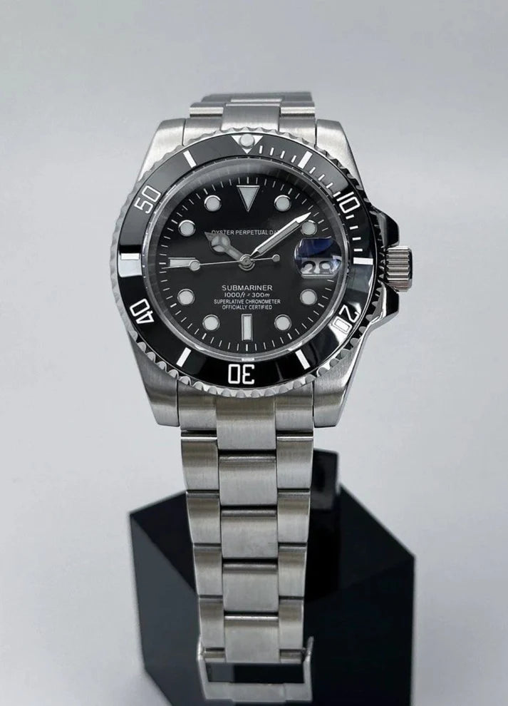 SUBMARINER BLACK