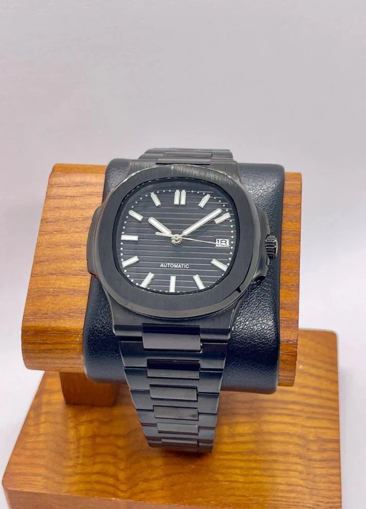 NAUTILUS BLACKED OUT