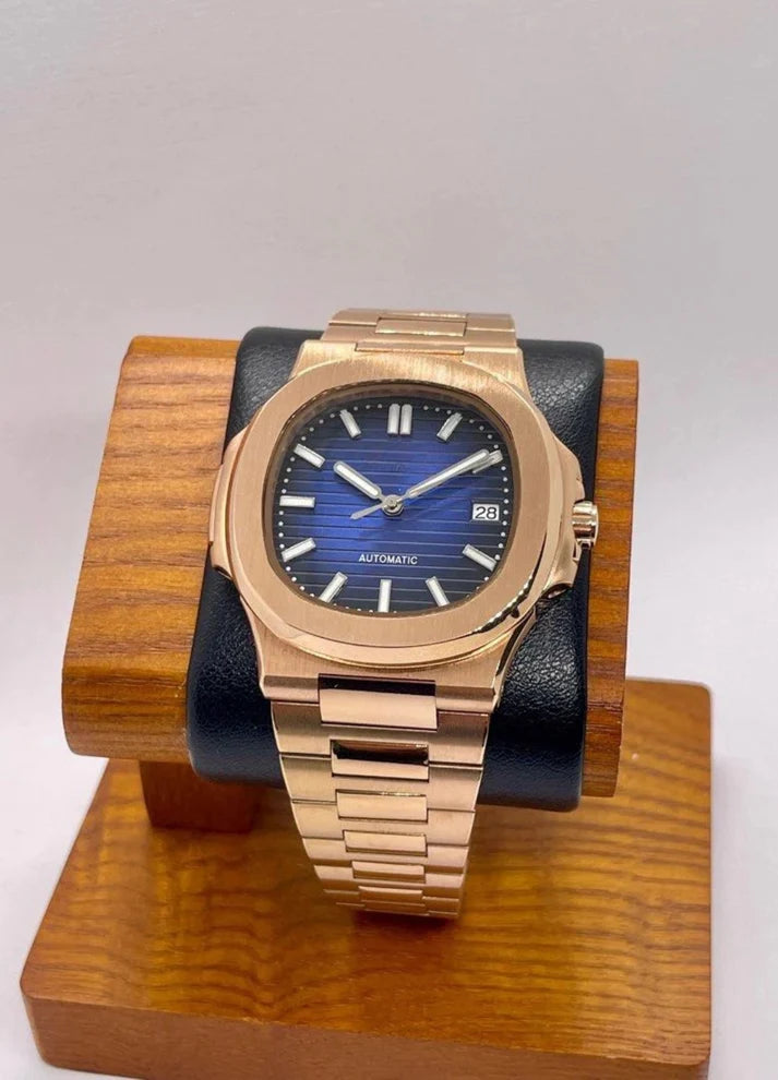 NAUTILUS ROSE GOLD BLUE DIAL