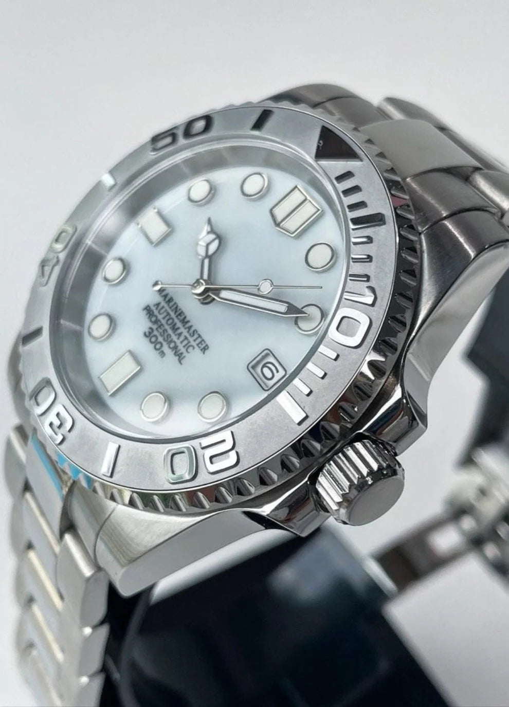 SUBMARINER GREY PEARL