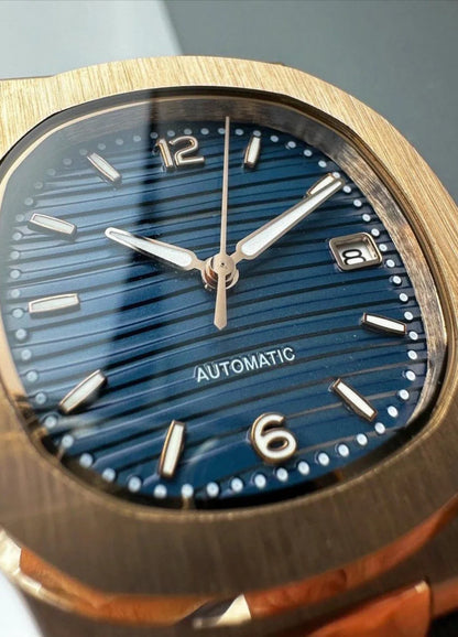 NAUTILUS ROSE BLUE SEA