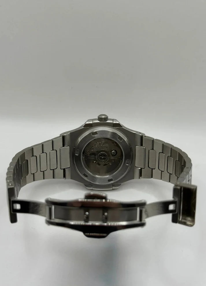 NAUTILUS WHITE MOD (OPEN HEART)